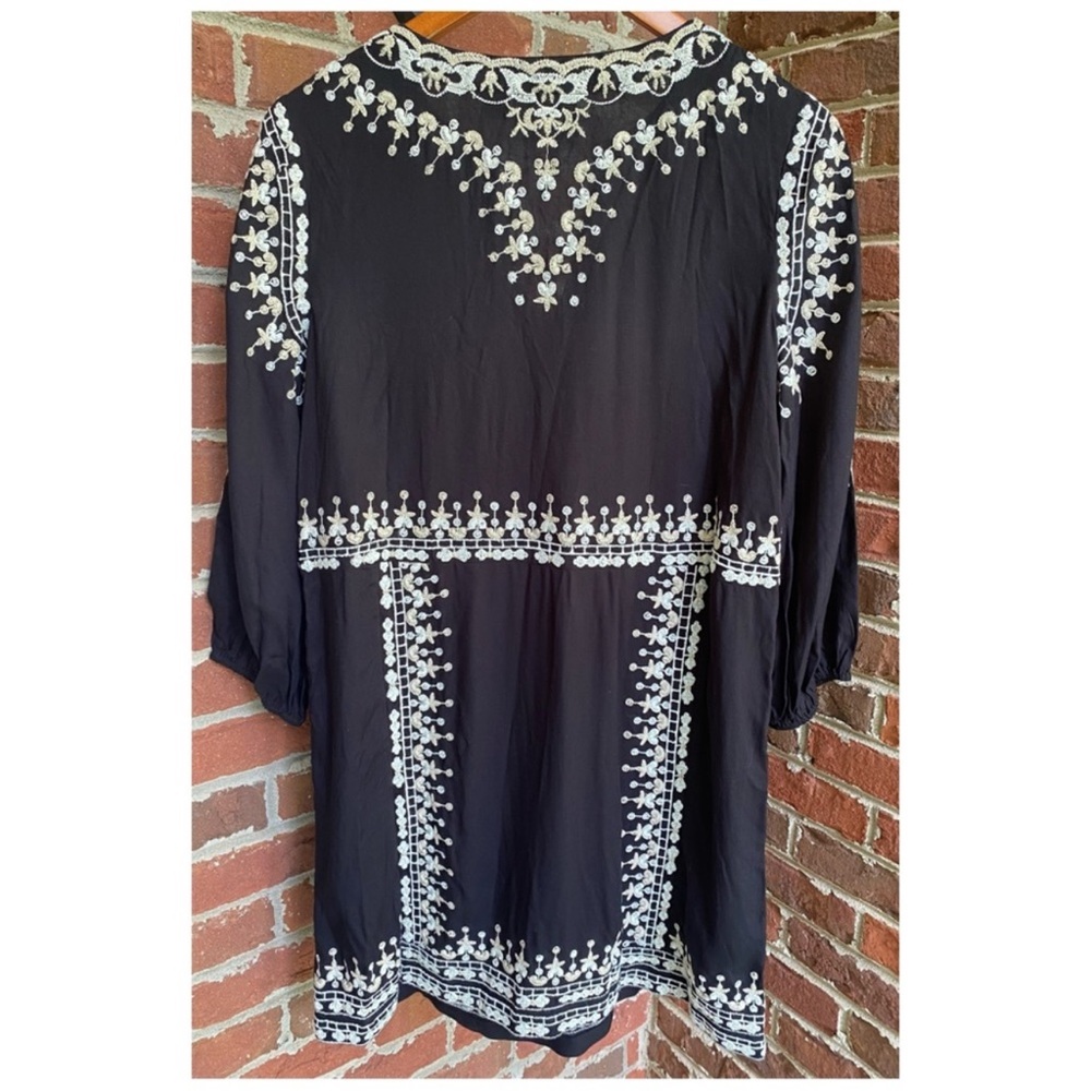 Anthropologie NWOT Maeve Shiloh Black Embroidered Tunic Mini Dress size 6 LBD - Picture 4 of 12